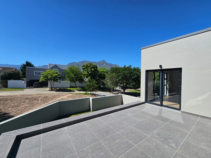 3 Bedroom Property for Sale in Heather Park Western Cape